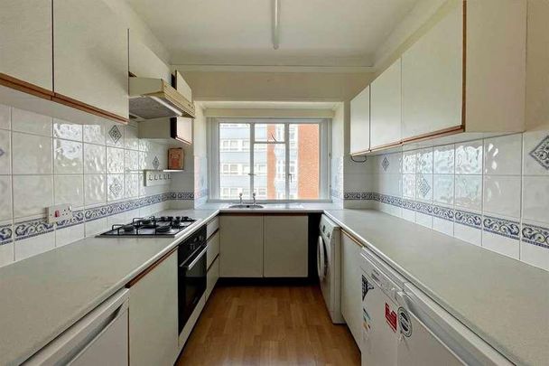 Bournemouth, BH1 - Photo 1