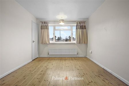 3 bedroom semi-detached house to rent - Photo 2