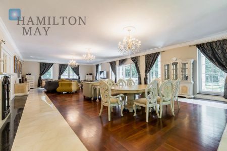 Luksusowa rezydencja z basenem w dzielnicy Wawer - Zdjęcie 3