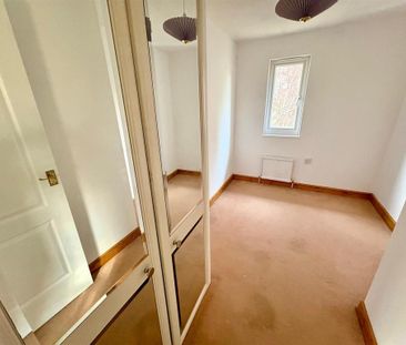 4 bedroom detached house to rent - Photo 4