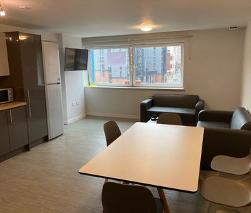 Room in a Shared Flat, Marsden House, LS3 - Photo 2