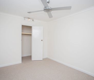 Spacious family home in Greenwood - Photo 5