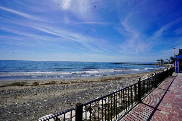 3 bedroom luxury Apartment for rent in Marbella, Spain - Photo 1