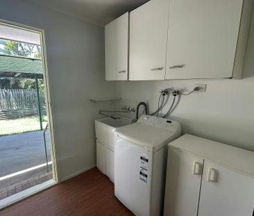 THIS WELL MAINTAINED HOME OFFERS COMFORTABLE LIVING WITH A LOW MAIN... - Photo 3