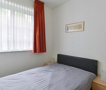 Appartement te huur in Ixelles - Photo 2