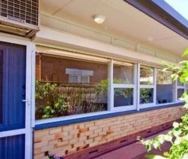 Coastal Living in the Heart of Henley Beach - Photo 1