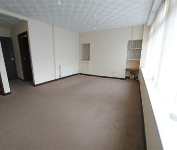 Neath Road, Plasmarl, SWANSEA - Photo 1