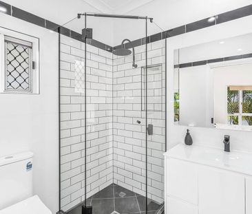 Four bedroom family home - Photo 6