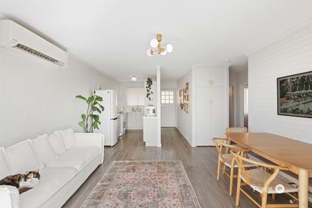 77, Kirkland Avenue, QLD, Coorparoo - Photo 3