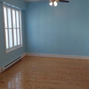 4 1/2 - Québec (Saint-Roch) - 1 120 $/mois - Photo 2