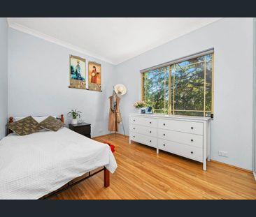 Oversized Spilt Level Townhouse - Photo 2