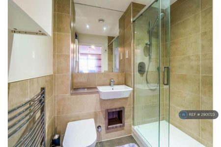 4 bedroom penthouse to rent - Photo 4