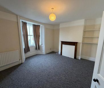 3 bedroom maisonette to rent - Photo 1
