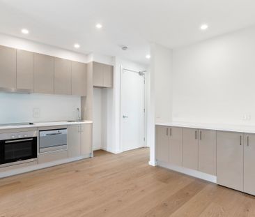 Perfectly Located One Bedroom Apartment - Photo 5