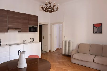 Via Enrico Besana, Milan, Lombardy 20122 - Photo 3