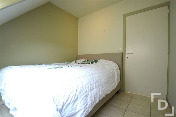 Dakappartement met terras te huur op centrale locatie in Ieper - Photo 1