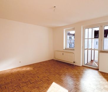 Helle 3-Zimmerwohnung mit Loggia und Abstellplatz im Freien - Photo 6