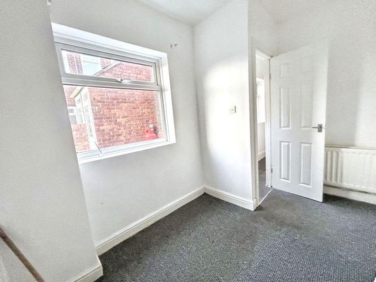 2 bed ground floor flat to rent in NE24 - Photo 1