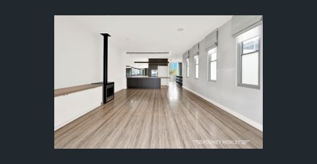 Quality Executive Apartment - One of Two Only - Photo 2