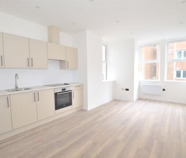 London Road, Redhill, Surrey, RH1 - Photo 5