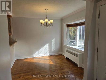 206 KING STREET N - Photo 2