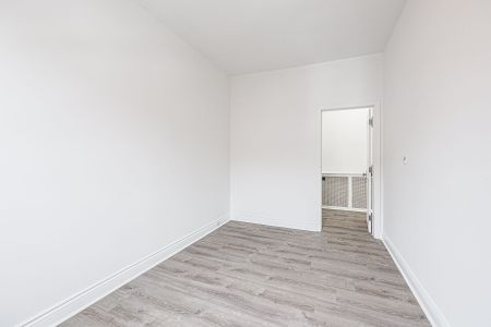 For Lease - 413 Crawford Street, Toronto, Ontario - Photo 2