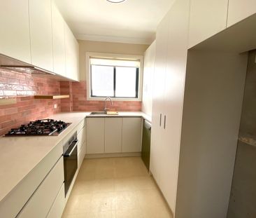 Huge Apartment - Three Bedrooms + Study + Four Balconies Inspect: S... - Photo 5