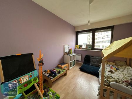 Location Appartement 4 pièces 88m² LA CHAUSSEE ST VICTOR 41260 - Photo 2