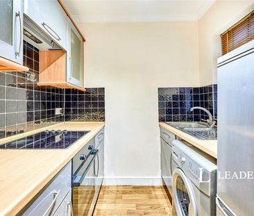 1 bedroom apartment to rent Station Road, Bishop's Stortford, Hertf... - Photo 5