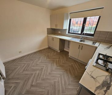 2 bedroom end of terrace house to rent - Photo 6