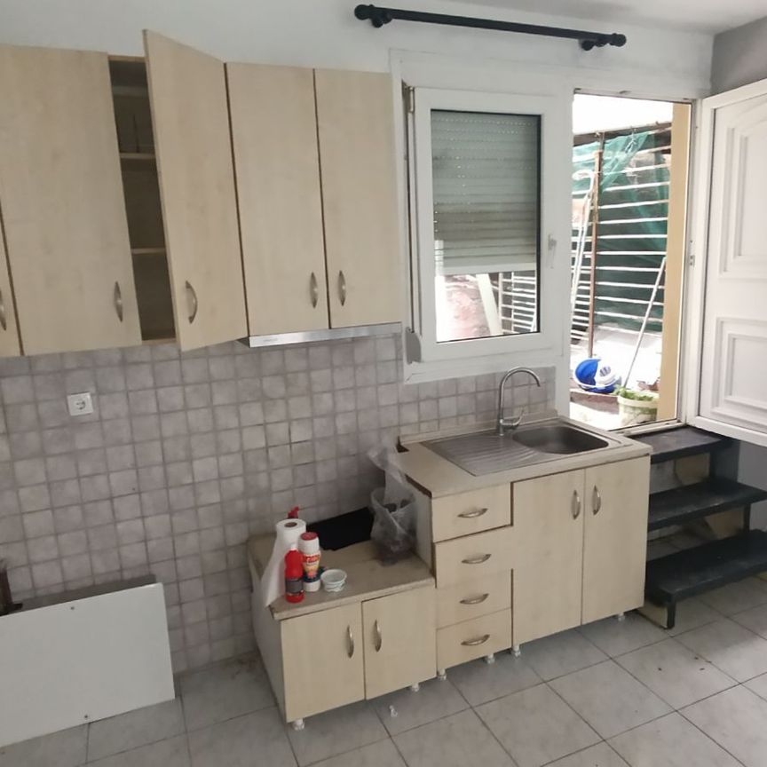 Διαμέρισμα για ενοικίαση Άνω Αναγέννηση (Νεάπολη) - Photo 1