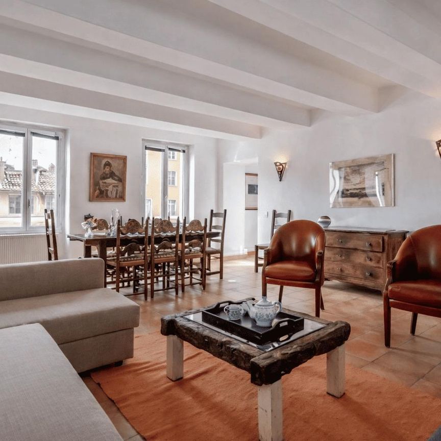 Location Appartement 3 pièces 101m² MARSEILLE 1er - Photo 1