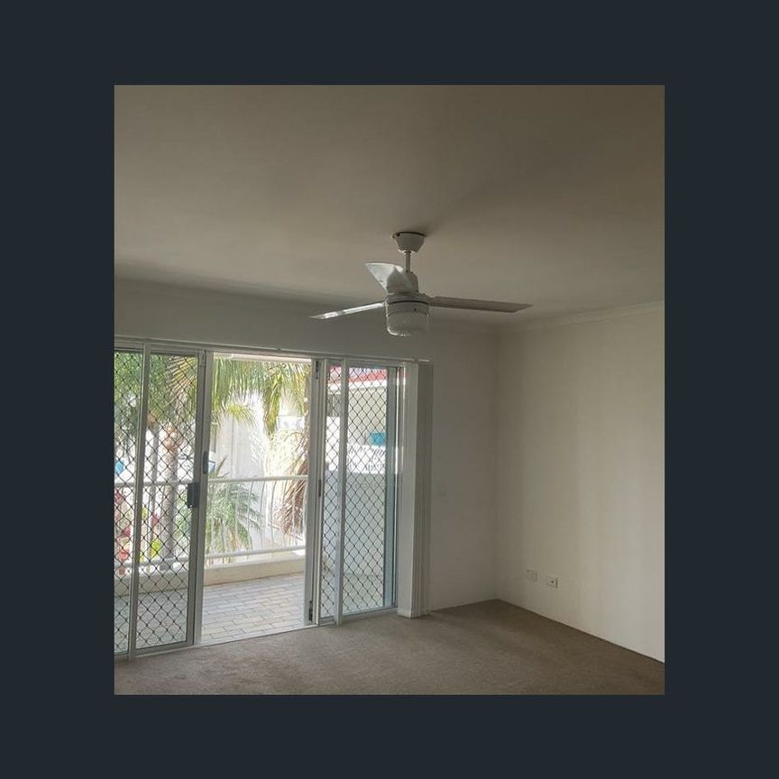 Great Location - Great Complex - Photo 1