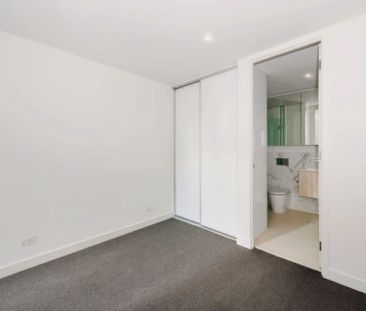 2Bedrooms, 2Bathrooms - Photo 3