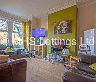 5 Bedroom Mid Terraced House for rent in Ash Road - Photo 1