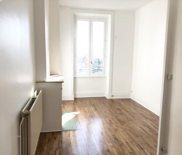 LUMINEUX ET CHARMANT T2 DE 38.84 M² AU 3EME ETAGE - RUE ROUX SOIGNA... - Photo 5