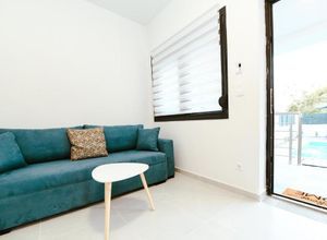 Διαμέρισμα για ενοικίαση - Άγιος Γεώργιος, - Φωτογραφία 1