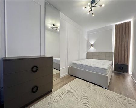 Apartament 2 camere, prima închiriere, zona vest, Ploie?ti - Fotografie 2