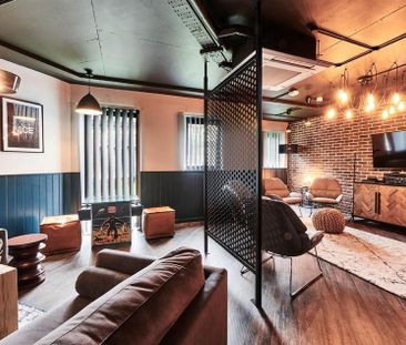 1 bedroom in a flat share to rent - Photo 2