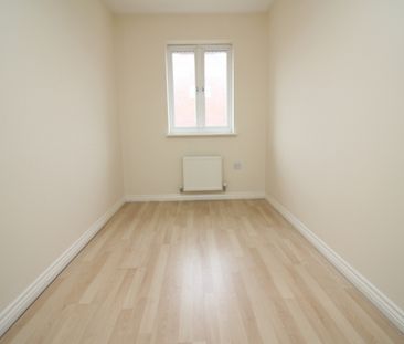 2 Bedroom Town House - Photo 2