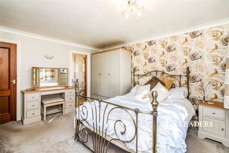 4 bedroom house to rent Uplands Road North, Carlton Colville, NR33 - Photo 5