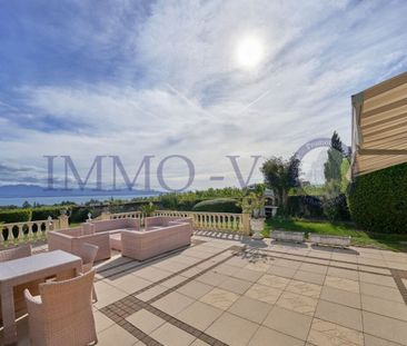 SPACIEUSE AVEC JARDIN, PISCINE ET VUE LAC - Photo 6