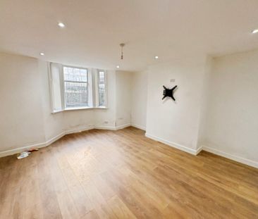 5 bedroom terraced house to rent - Photo 5