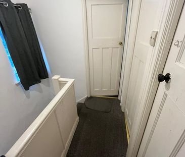 Room in a Shared House, Kelso Gardens, LS2 - Photo 5