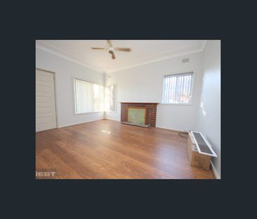 Beautiful Residence, Close to All - Photo 2