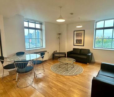 2 bedroom flat to rent - Photo 2