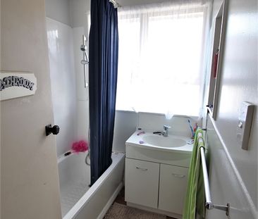 12 Yeats Crescent, 3214, Fairfield - Photo 6