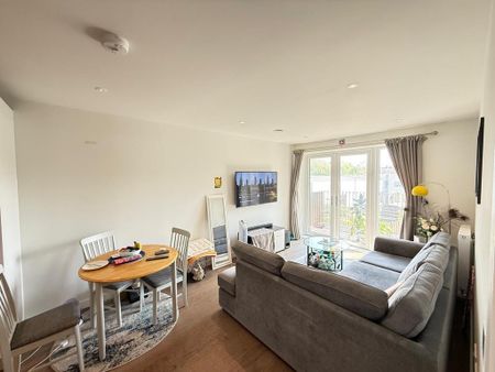2 bedroom apartment to rent - Photo 2