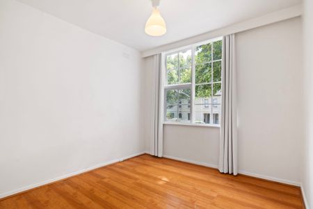 2/33 Charnwood Road, St Kilda VIC 3182 - Apartment For Rent | Domain - Photo 4