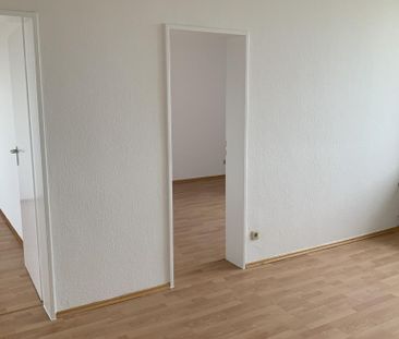 3-Zimmer-Wohnung mit großem Balkon in Düsseldorf Garath wird aktuel... - Photo 1